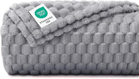 Luciphia Soft 300GSM Fleece Pet Blanket for Small Medium Large Dogs Washable 3D Textured Flannel Cat Puppy Decorative Furniture Protector Throw Durable Grey, M(30''x20'')