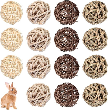 Skylety 15 Pieces Small Animal Chew Balls Rabbits Bunny Treat Chew Toys Guinea Pigs Chinchilla Balls Rolling Activity Play Grass Toys for Pet Teeth Grinding Gnawing Biting (Classic Style,2.76")