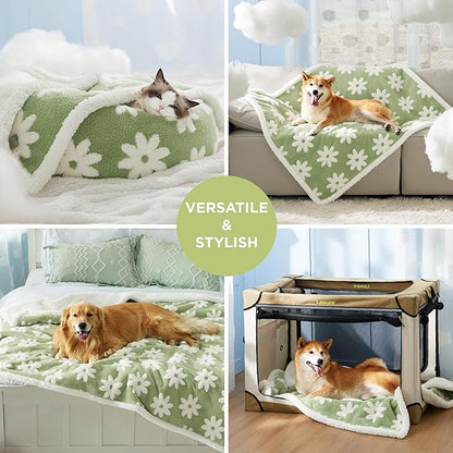 LE SURE Waterproof Dog Blanket for Large Dogs - Washable Double Sided Dog Blankets with Warm Jacquard Shag and Soft Sherpa Fleece, Pet Cat Blanket for King Bed Protection, 3D Textured Flower, Green